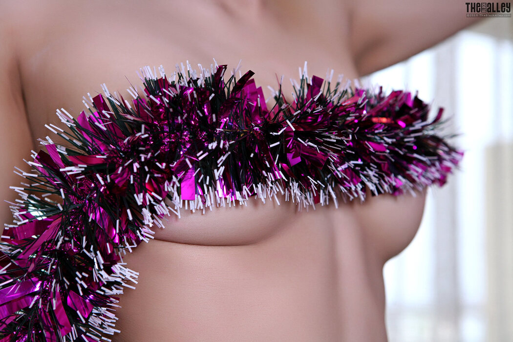 [The Black Alley] Nanny Ping Set.05