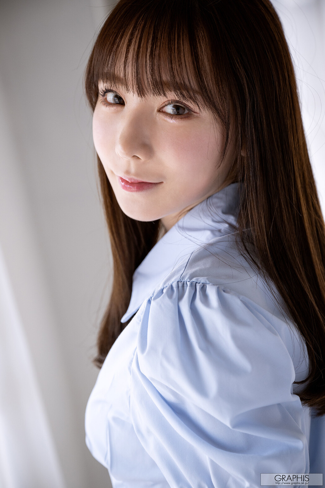Ao Ebisaki 海老咲あお, Graphis First Gravure Vol.01 Cover Photo