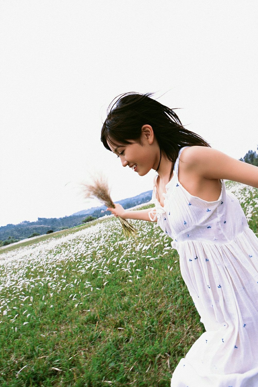 Atsuko Maeda << AKB's Neshin, Achan >> [YS Web] Vol.277