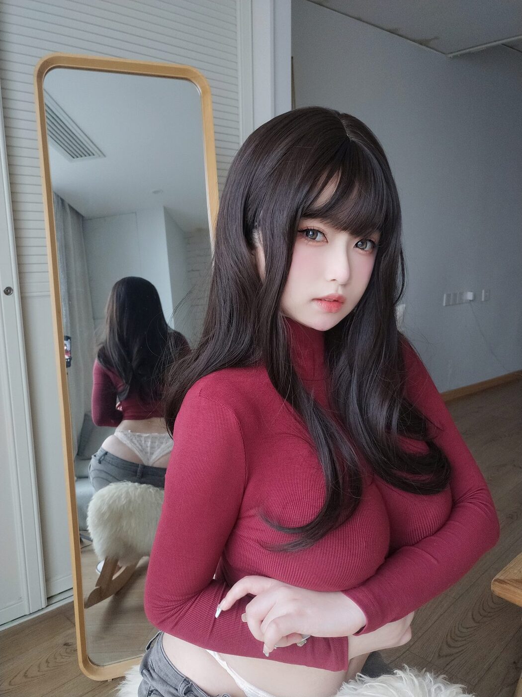 Coser@女主K – 红色毛衣的丰满妹妹