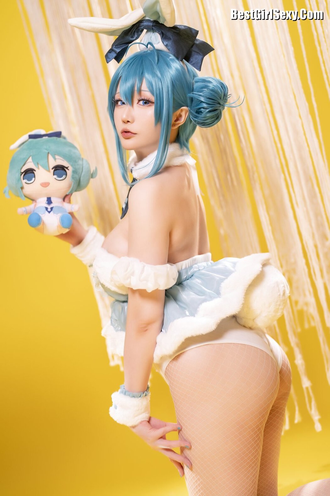 Coser@星之迟迟Hoshilily – 23年9月计划A Miku-白兔女郎