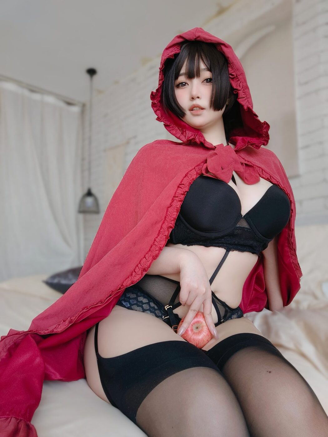 Coser@女主K – 小红帽和红苹果