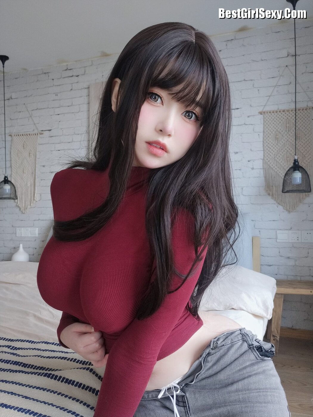 Coser@女主K – 红色毛衣的丰满妹妹