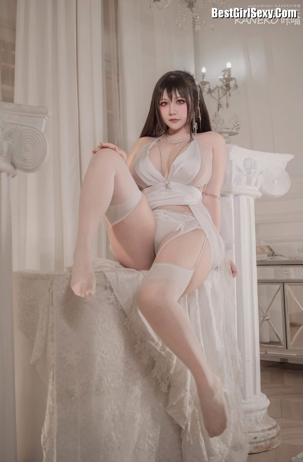 Coser@KANEKO_咔喵 – 大凤婚纱花嫁