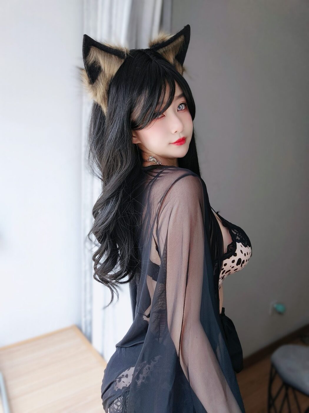 Coser@女主K – 豹纹内衣