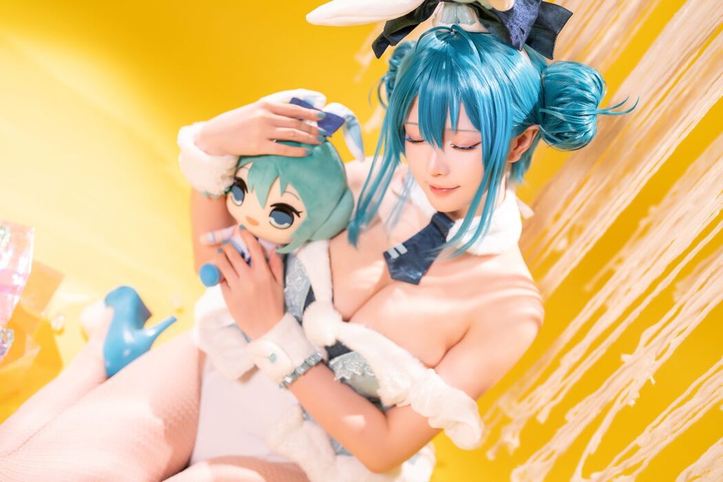 Coser@星之迟迟Hoshilily – 23年9月计划A Miku-白兔女郎