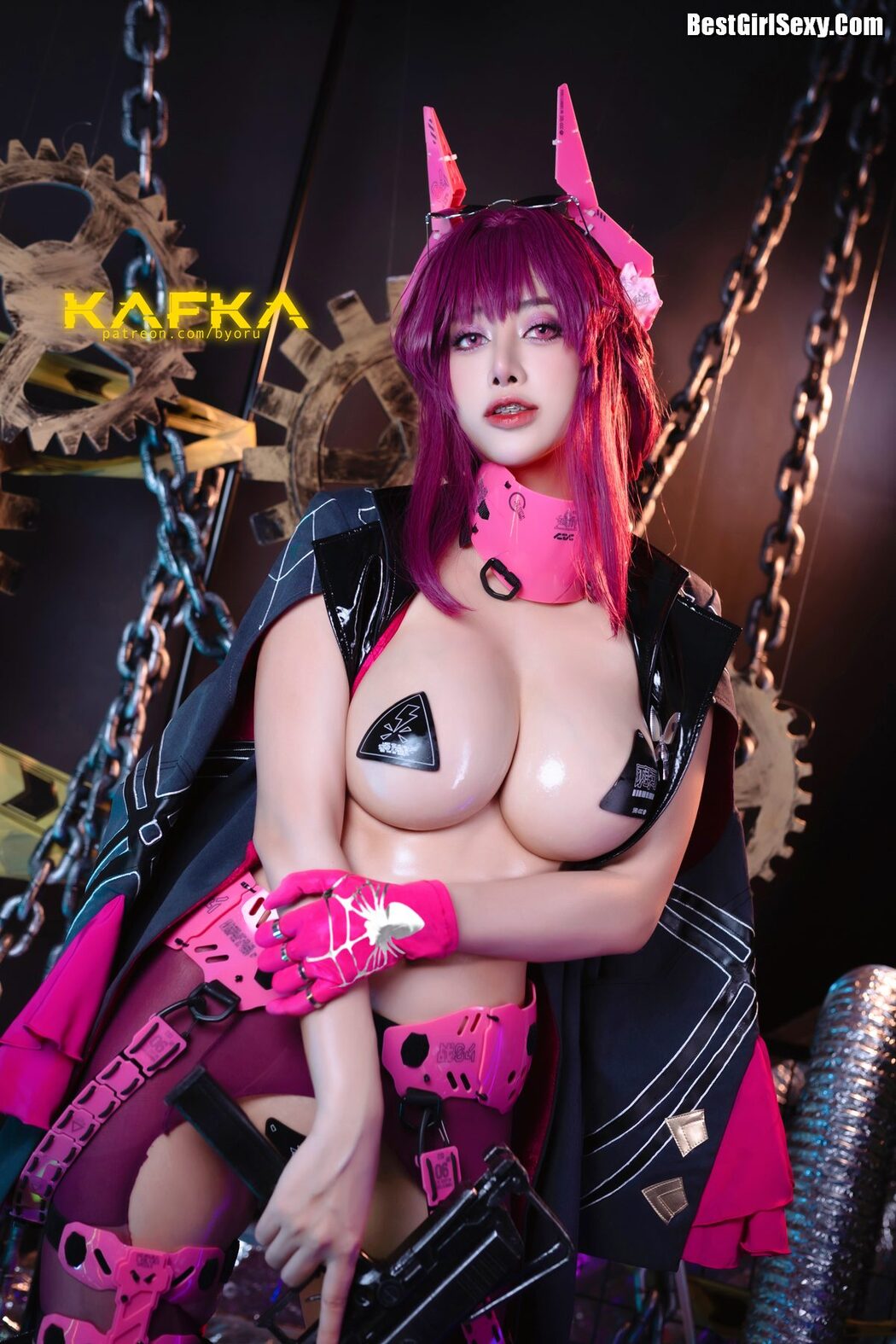 Coser@Byoru – Kafka Cyberpink