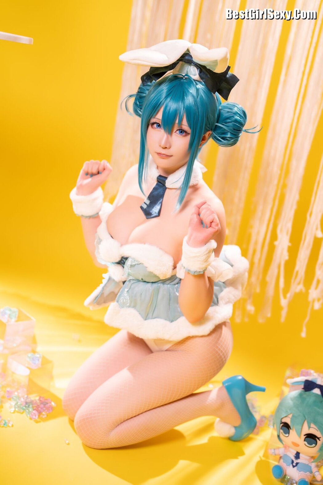 Coser@星之迟迟Hoshilily – 23年9月计划A Miku-白兔女郎