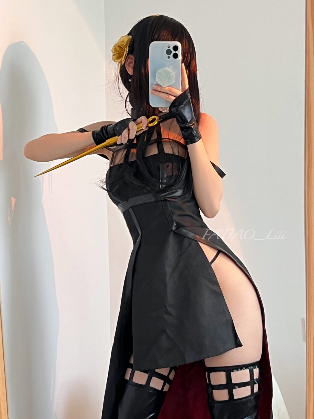 Coser@发条少女 迷之呆梨 Fatiao Liii – 自撮り写真 Yor Forger 约尔·福杰