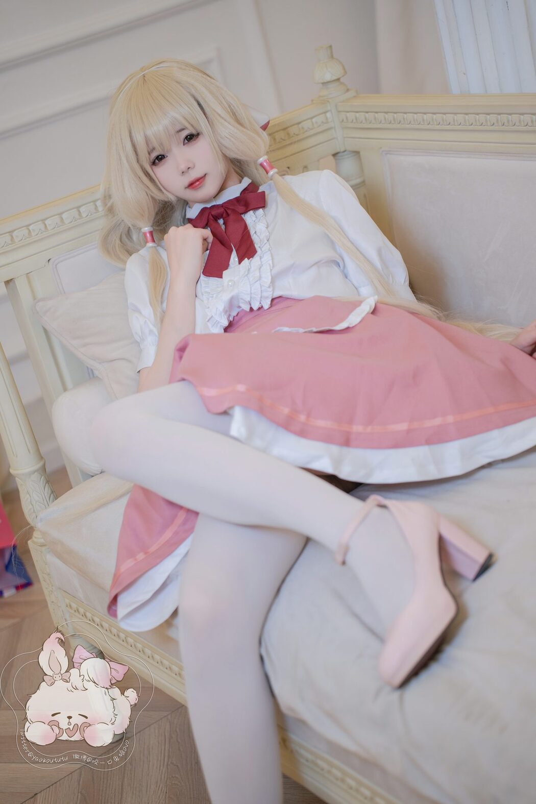 Coser@黏黏团子兔 – 女仆小叽