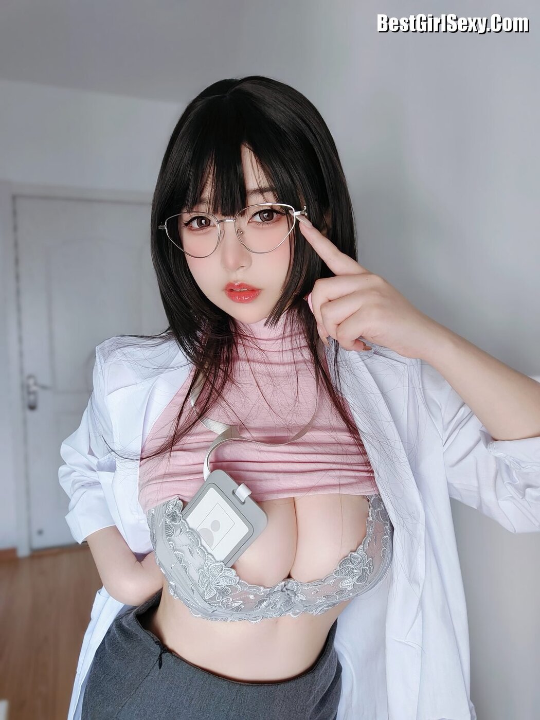 Coser@女主K – 保健医师