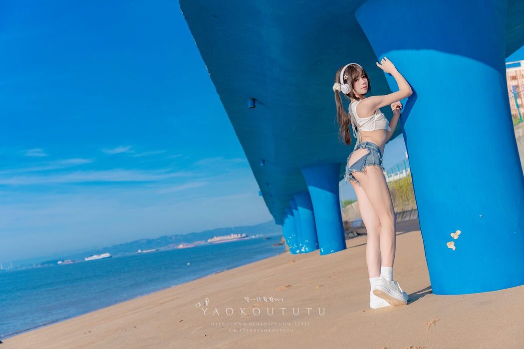 Coser@黏黏团子兔 – 八月订阅 海音旋律 Mr.Chu