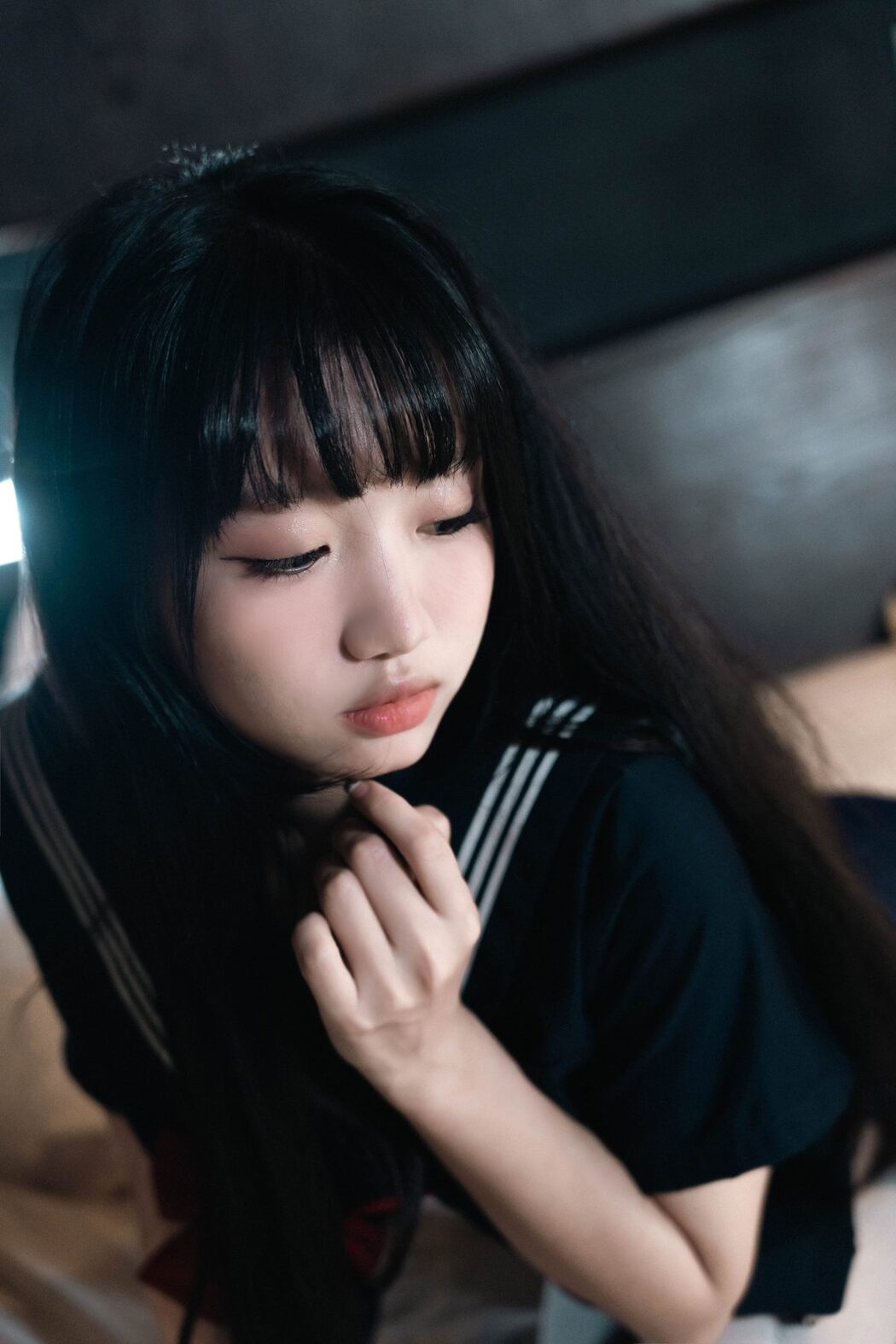 Coser@柒柒要乖哦 – 白丝死库水 B