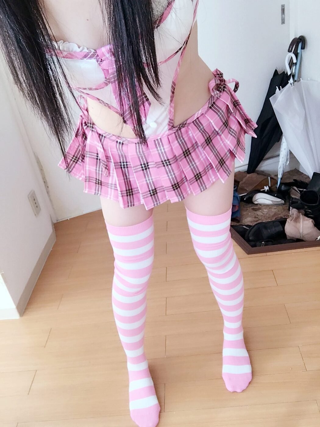 Coser@习呆呆 – 粉红色制服