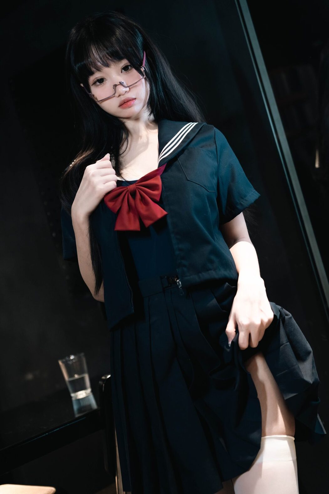 Coser@柒柒要乖哦 – 白丝死库水 B