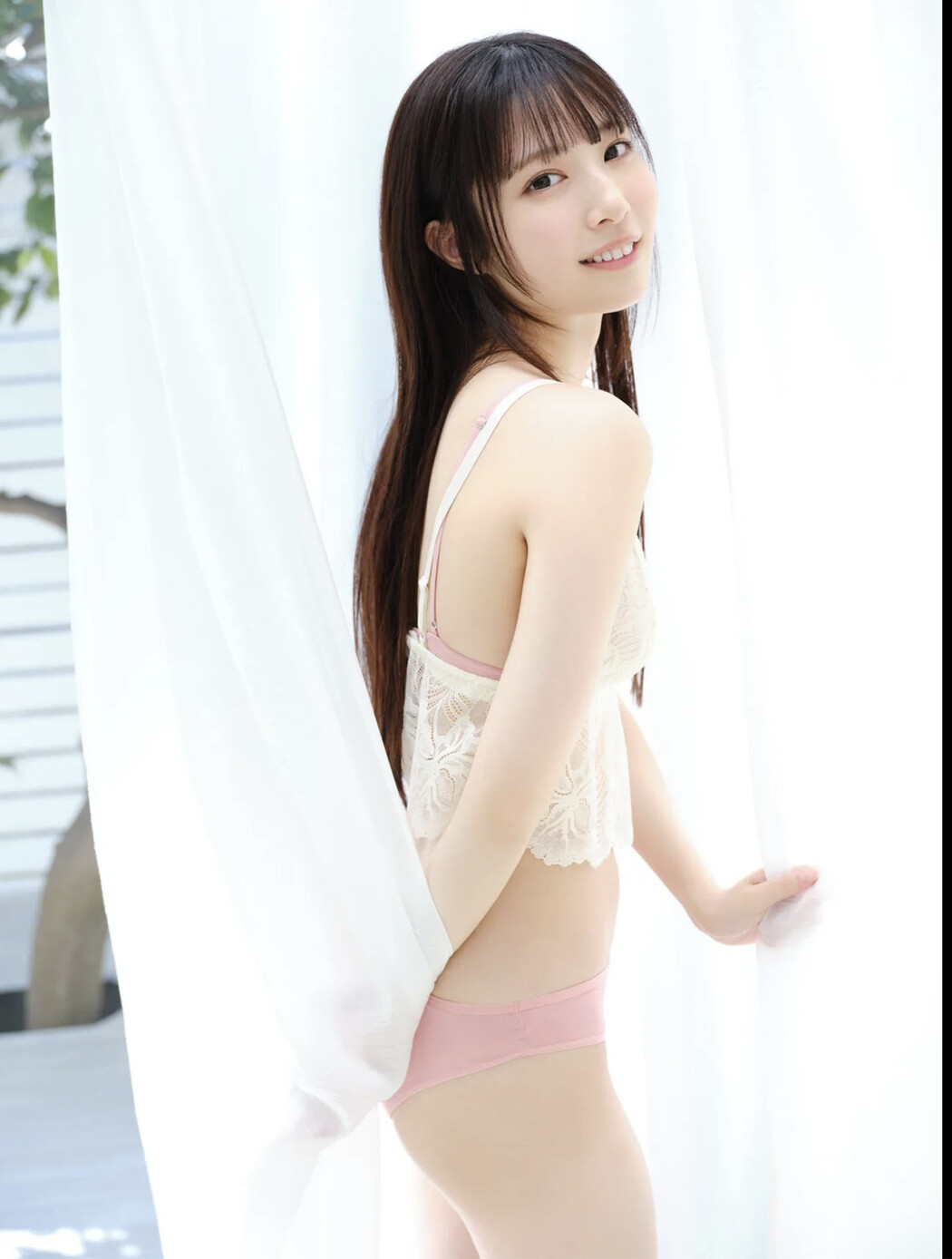 Maika Miokawa 澪川舞香, FRIDAY GOLD 2024