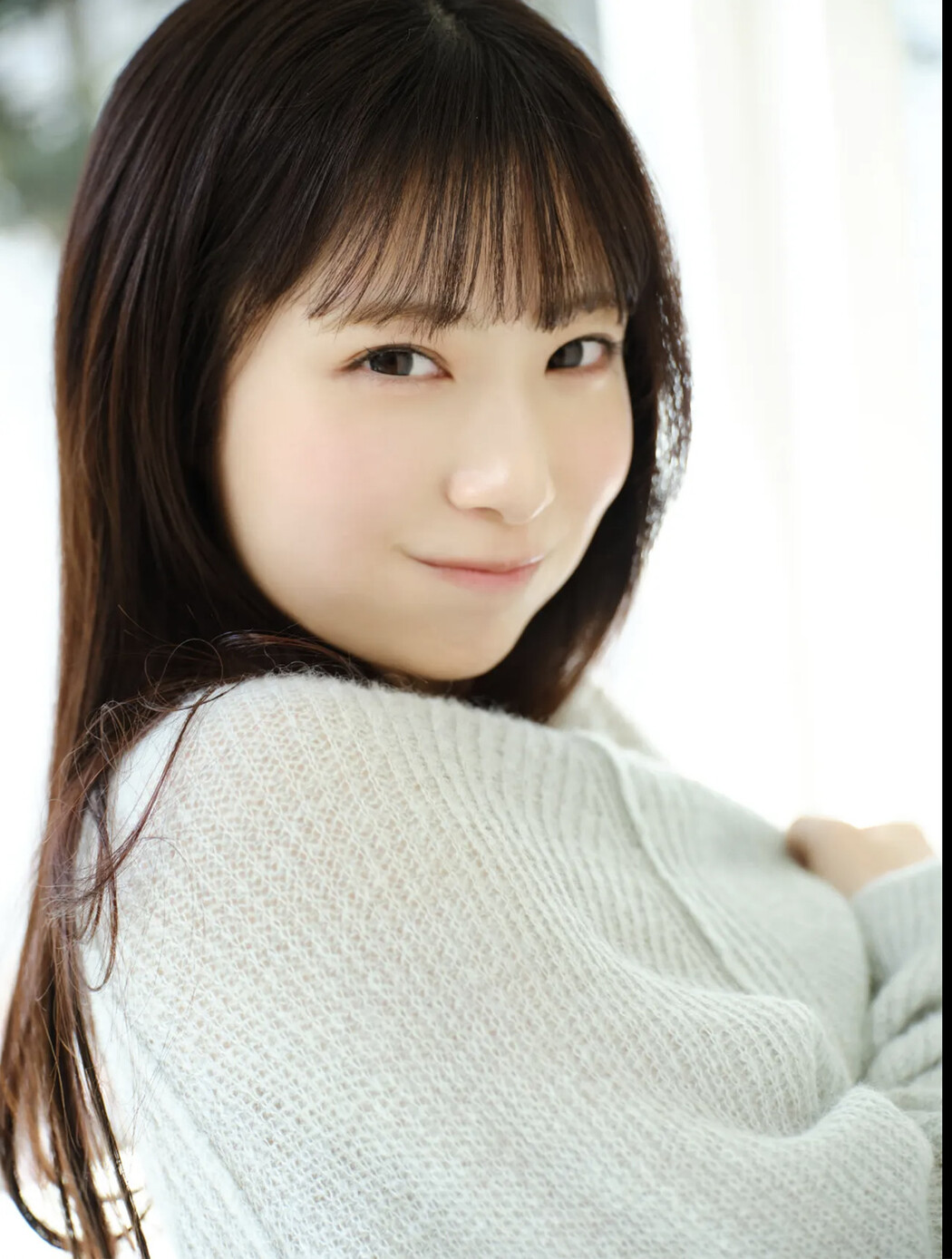 Maika Miokawa 澪川舞香, FRIDAY GOLD 2024