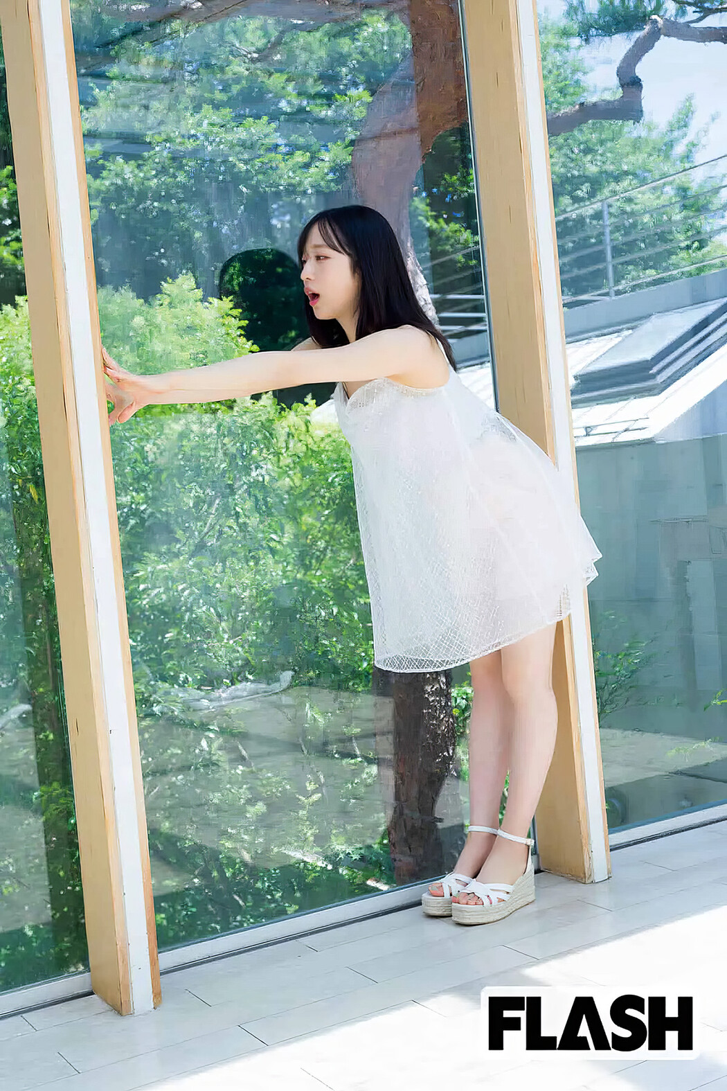 Yui Oguri 小栗有以, FLASH 2024.09.10 (フラッシュ 2024年9月10日号)