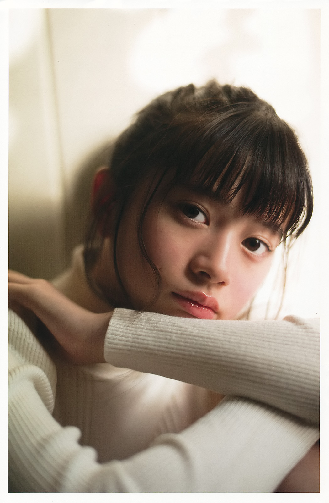 Hiyori Sakurada 桜田ひより, Young Gangan 2017 No.24 (ヤングガンガン 2017年24号)