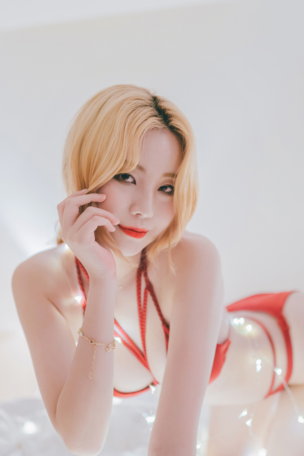 Yuna 유나, Saint PhotoLife Vol.14 &#8216;Jeju Story Part.1&#8217; Set.03