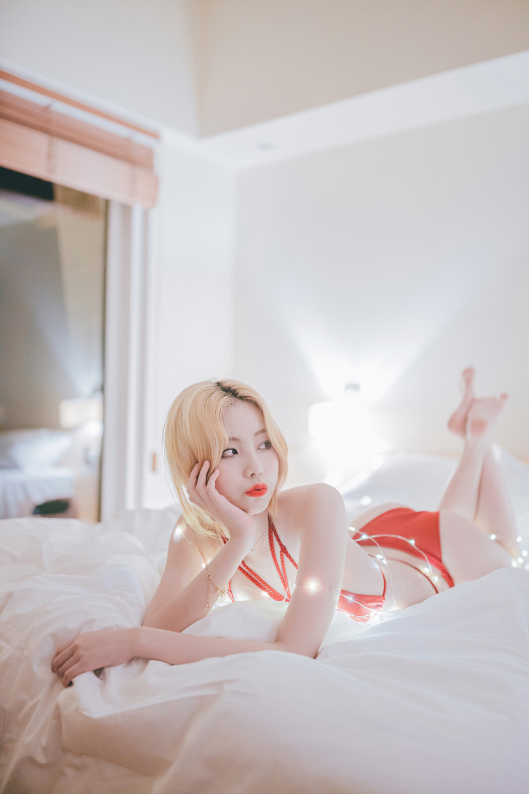 Yuna 유나, Saint PhotoLife Vol.14 &#8216;Jeju Story Part.1&#8217; Set.03
