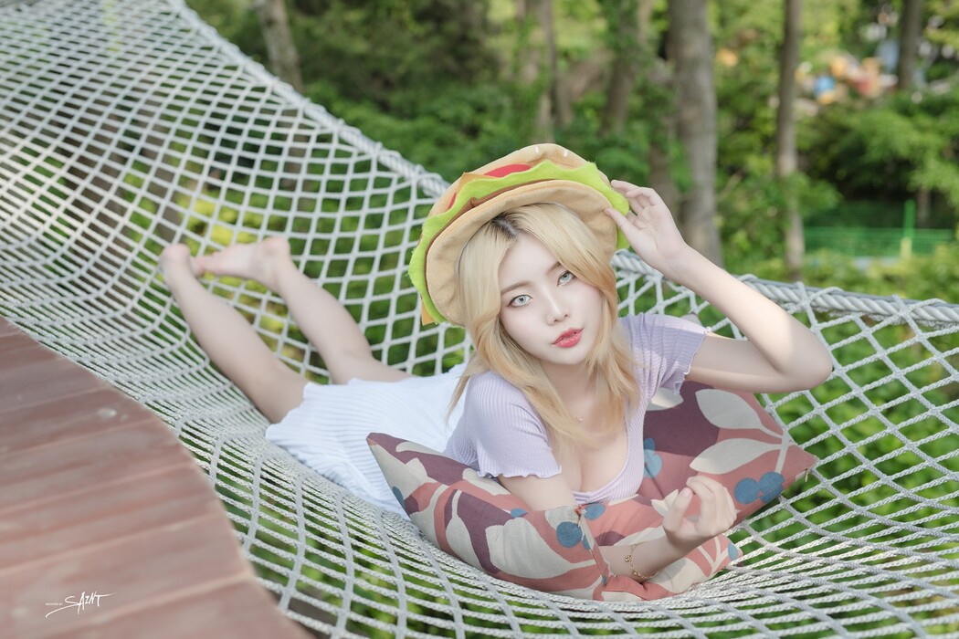 Yuna 유나, Saint PhotoLife Vol.14 &#8216;Jeju Story Part.1&#8217; Set.04