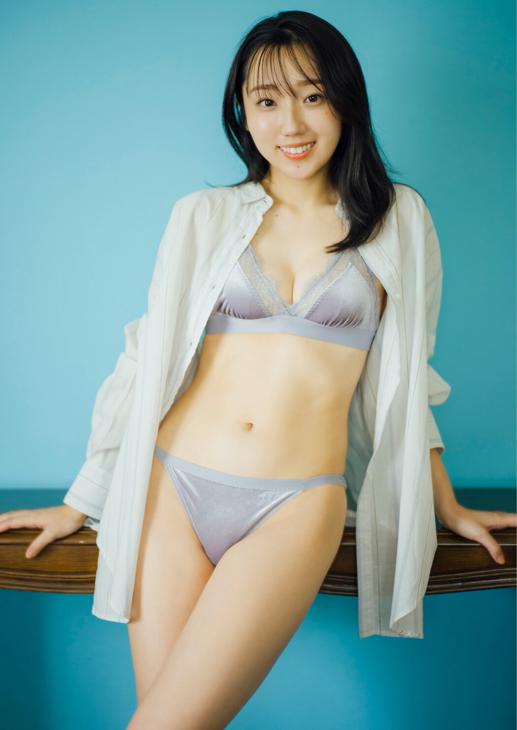 Momo Miyazawa 宮澤杏, Young Jump 2024 No.40 (ヤングジャンプ 2024年40号)