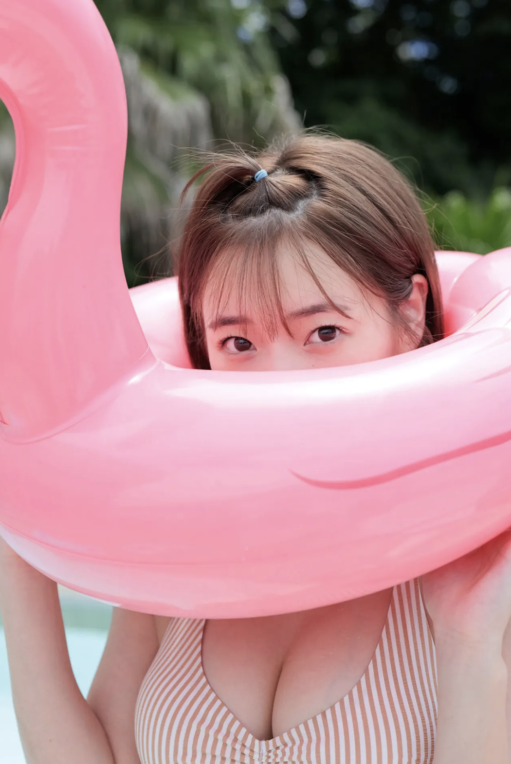 Momona Yumesaki 夢咲ももな, FRIDAY GOLD フライデーゴールド 人生初水着グラビア