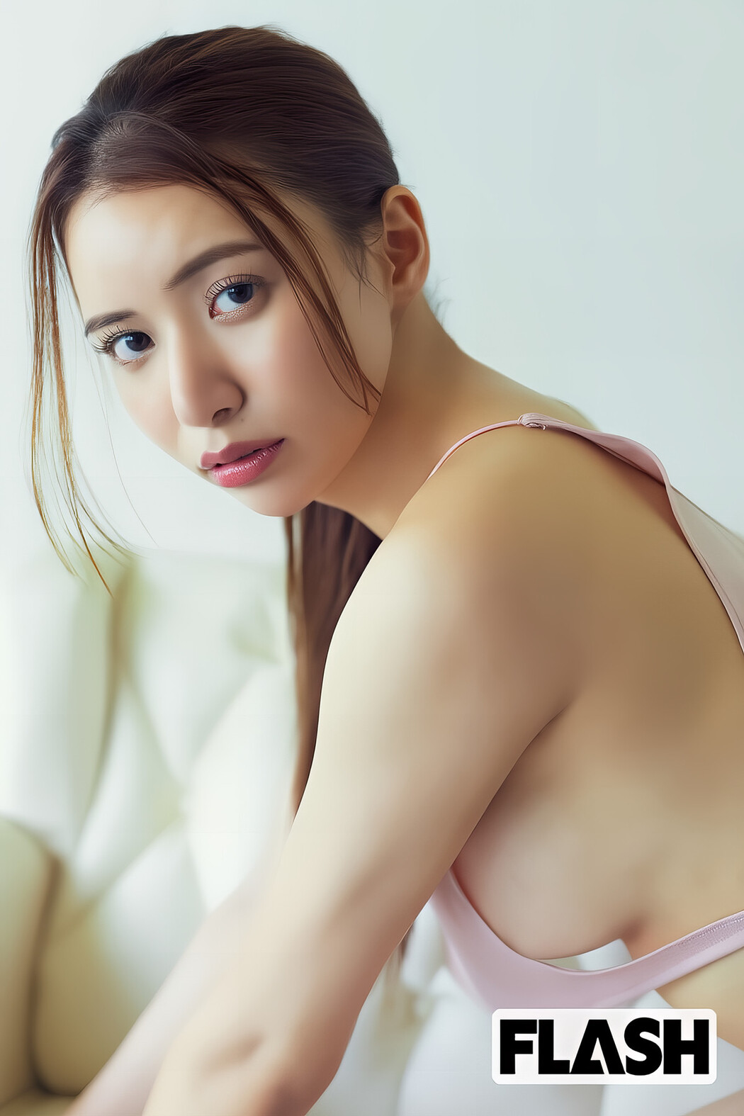 Sayuri Fujito 藤渡小百合, FLASH 2024.10.15 (フラッシュ 2024年10月15日号)