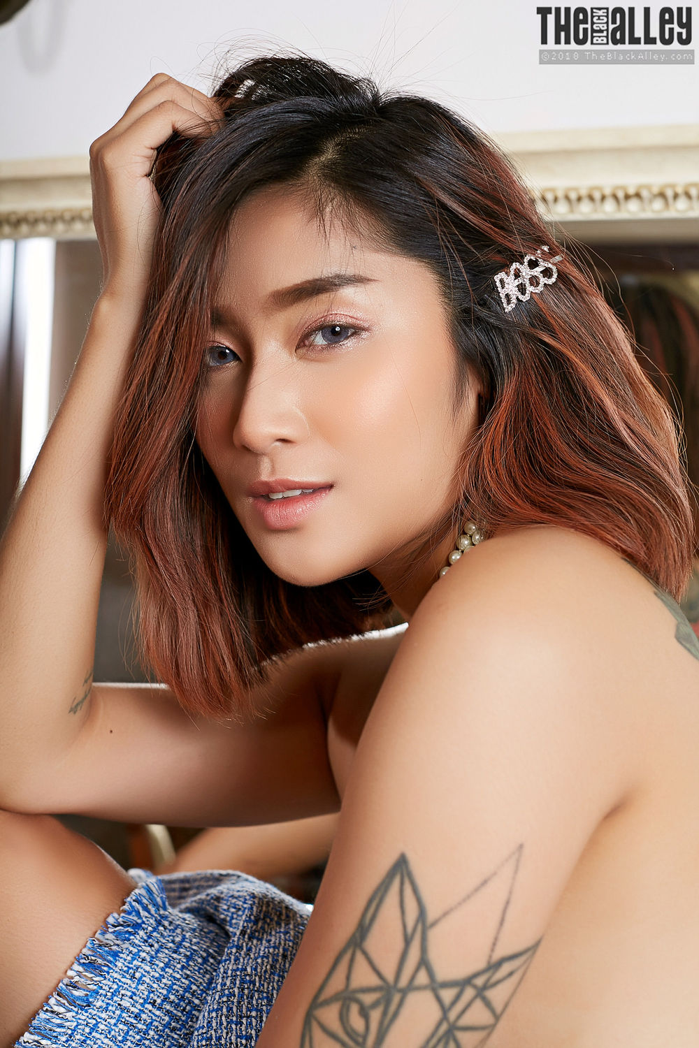 [The Black Alley] Apple Set.54 2019.07.04