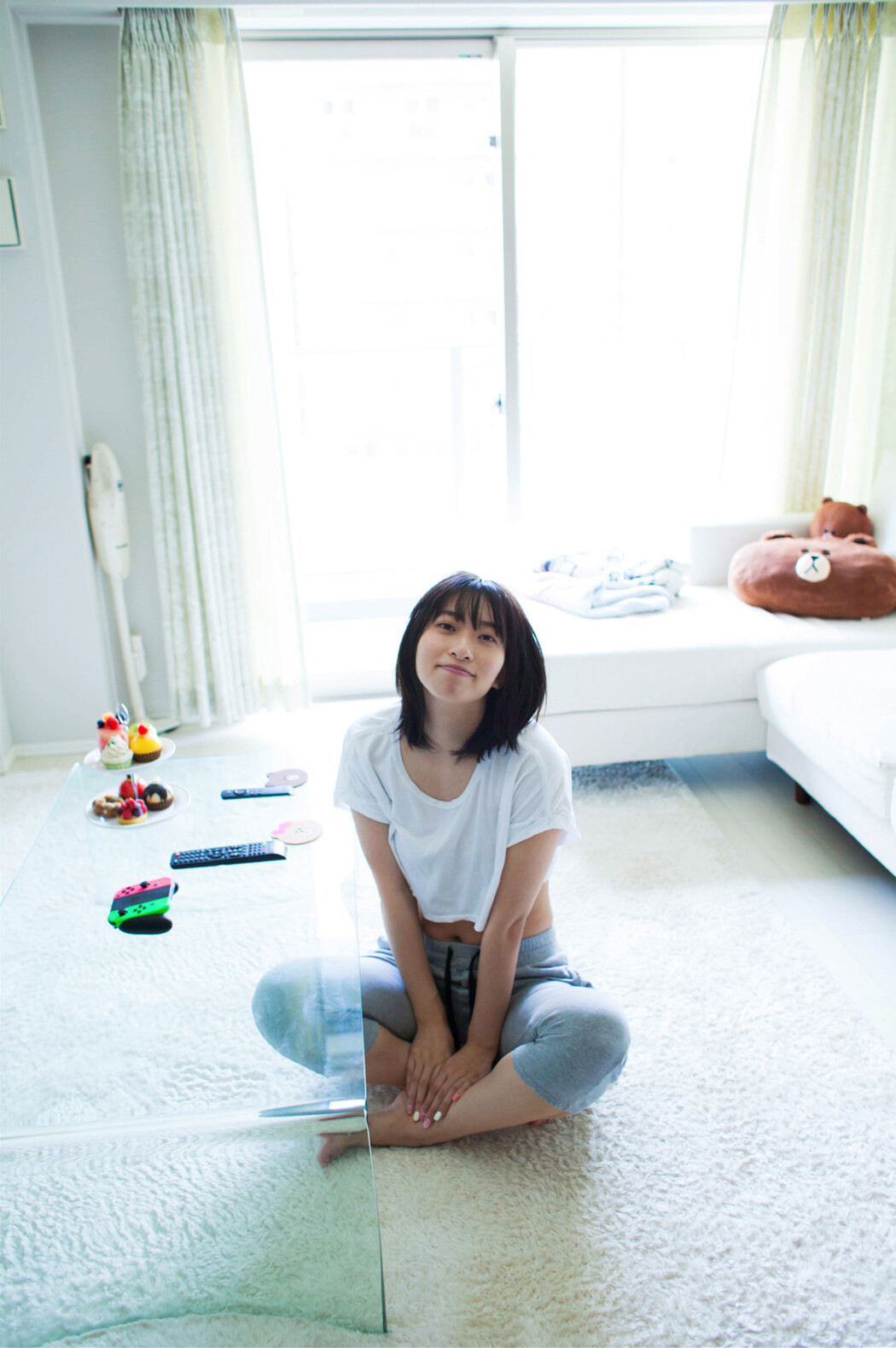 Yuka Kuramochi 倉持由香, FLASHデジタル写真集 自宅タワマン全力尻!前編『濡』 Set.01