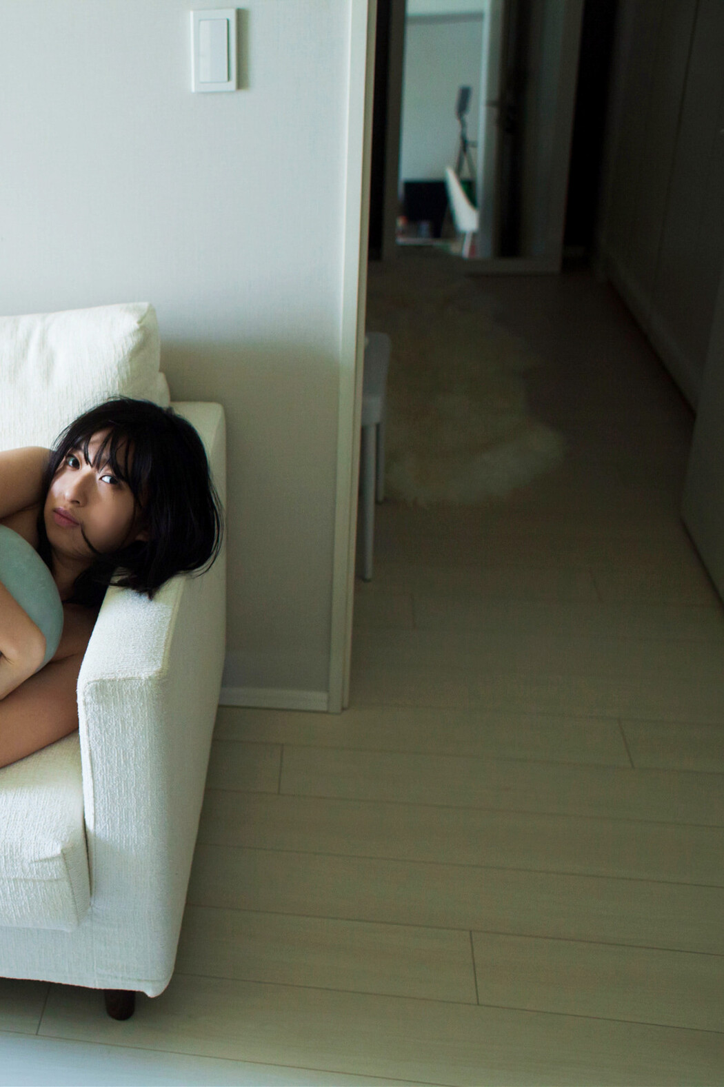 Yuka Kuramochi 倉持由香, FLASHデジタル写真集 自宅タワマン全力尻!前編『濡』 Set.01