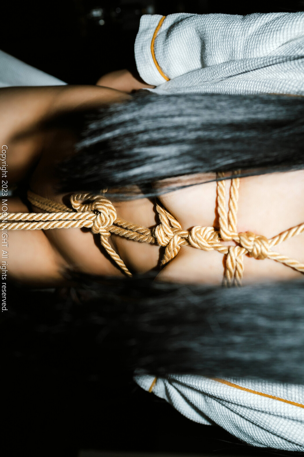 Min-Ah 민아, Moon Night Snap &#8216;Tie Min-Ah&#8217; Set.01