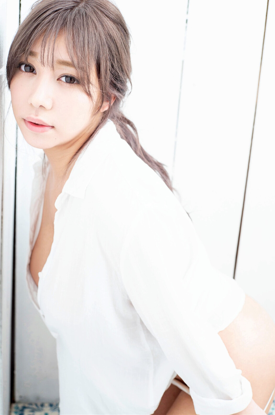 Ru Yumemi 夢見るぅ, FLASHデジタル写真集 [カップクイーン”隊長”の快進撃] Set.01