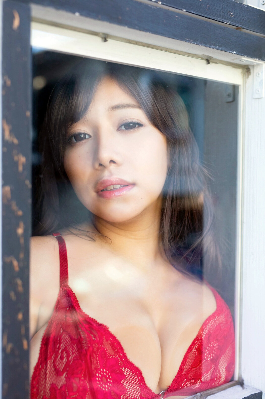 Ru Yumemi 夢見るぅ, FLASHデジタル写真集 [カップクイーン”隊長”の快進撃] Set.02 Cover Photo