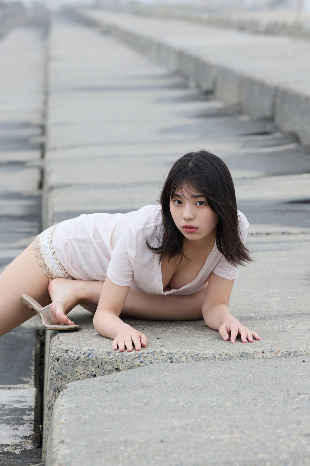 Hina Kikuchi 菊地姫奈, FRIDAYデジタル写真集 「夏がやってきた！」 Set.02 Cover Photo