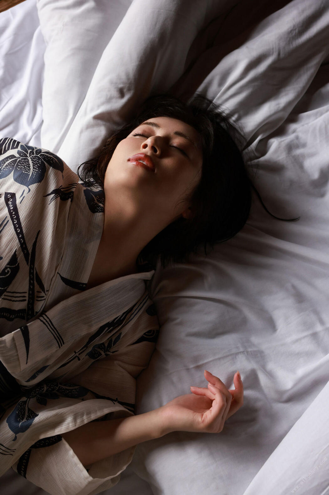 Manami Shindo 新藤まなみ, FRIDAYデジタル写真集 「Quenns オール未公開スペシャル Edition Vol.4」 Set.04