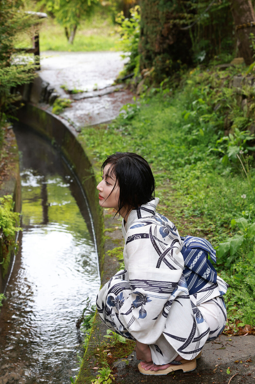 Manami Shindo 新藤まなみ, FRIDAYデジタル写真集 「Quenns オール未公開スペシャル Edition Vol.4」 Set.04