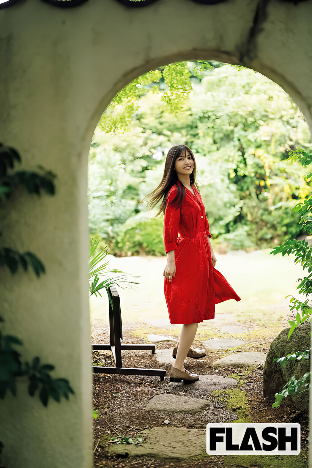 Shiori Kubo 久保史緒里, FLASH 2024.11.19 (フラッシュ 2024年11月19日号)