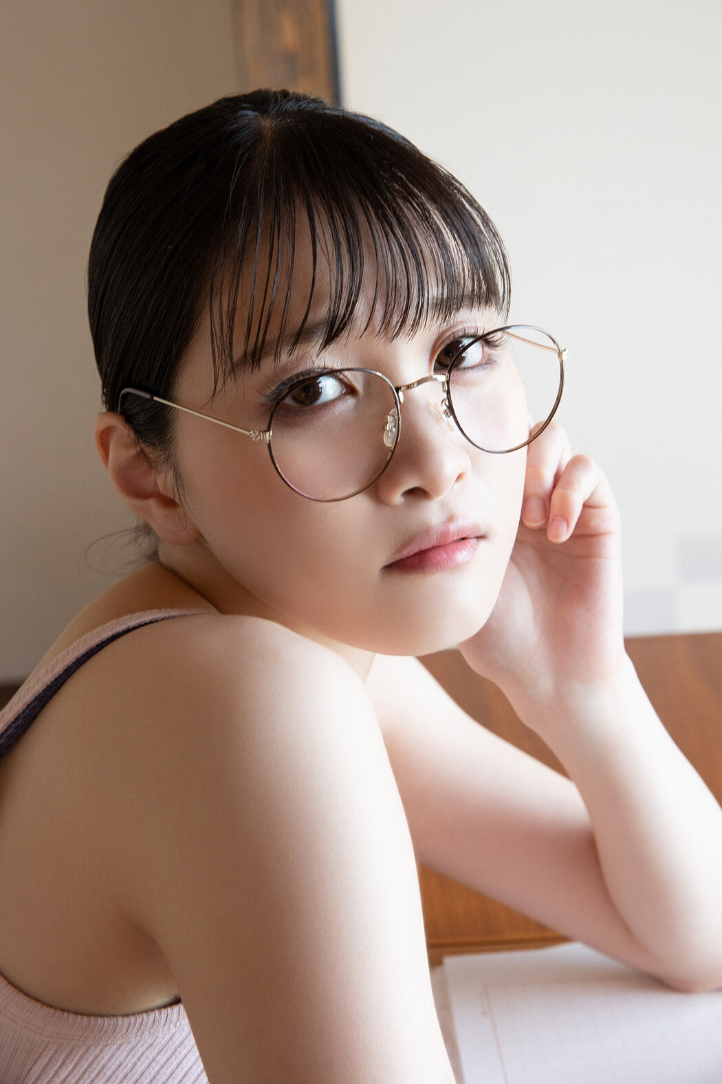 Hayaka Igarashi 五十嵐早香, FRIDAYデジタル写真集 [Ｆカップあるんですッ！ Vol2 締め切り直前！はやか先生編] Set.01