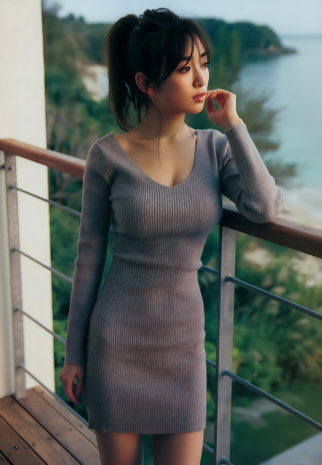 あいみ 泉里香 斉藤朱夏, Young Jump 2018 No.03-04 (ヤングジャンプ 2018年3-4号)