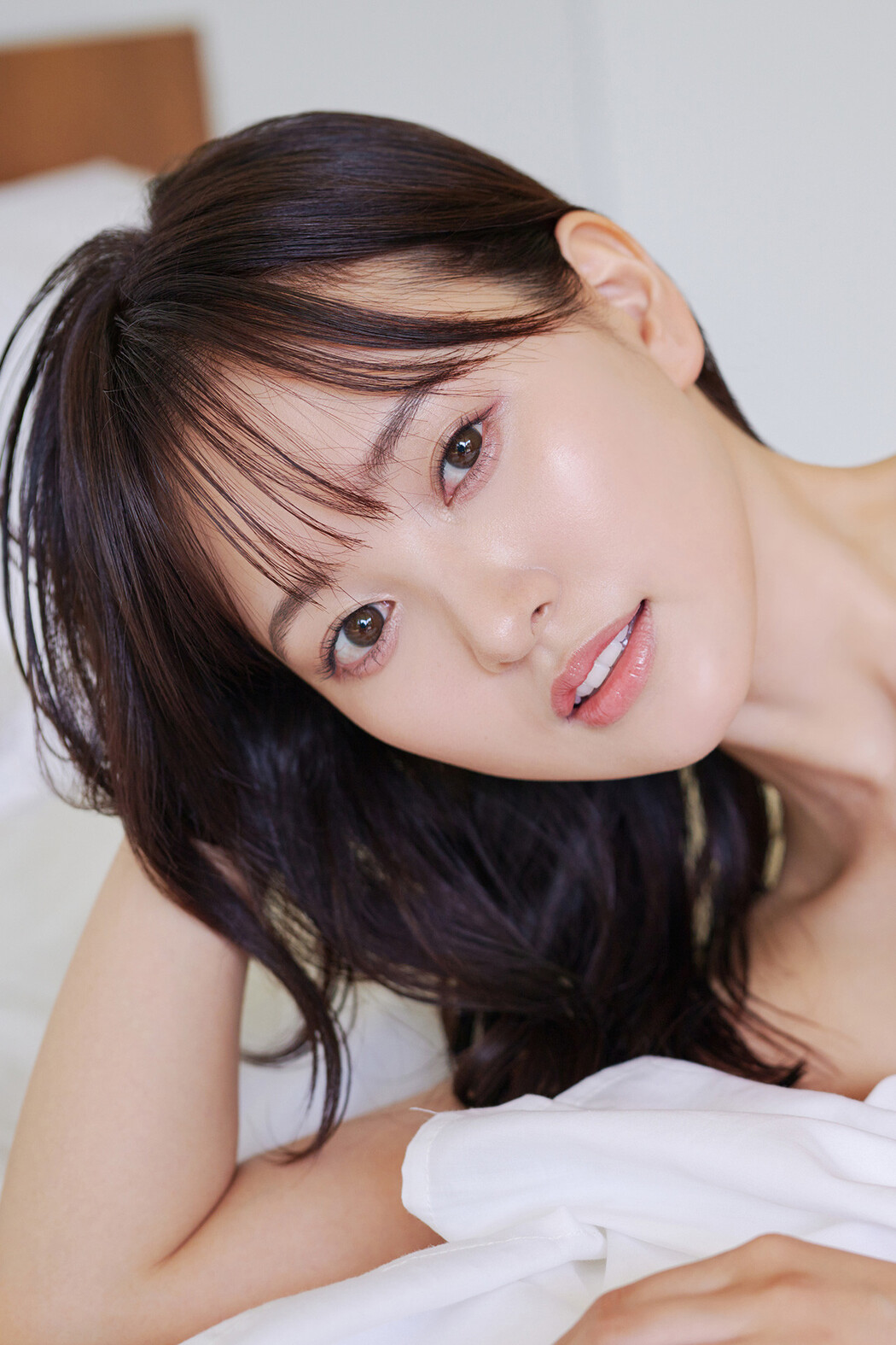 Haruka Kodama 兒玉遥, FLASHデジタル写真集 「純白を抱いて」 Set.01