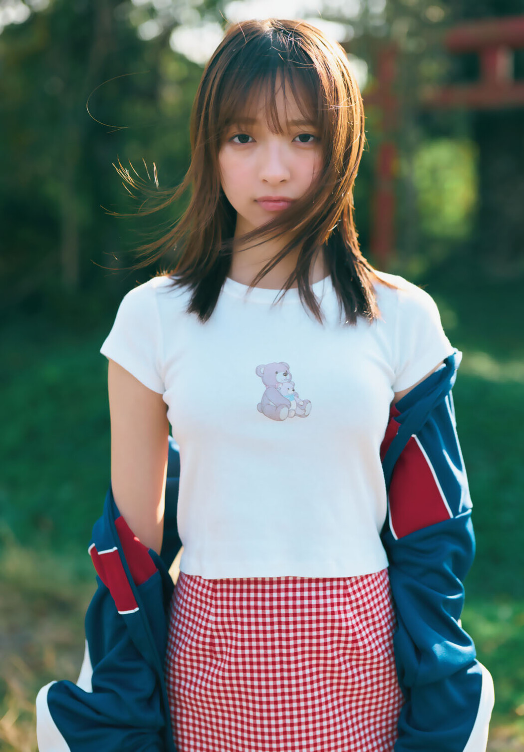 Runa Ichinose 一ノ瀬瑠菜, Shonen Magazine 2025 No.01 (週刊少年マガジン 2025年1号)