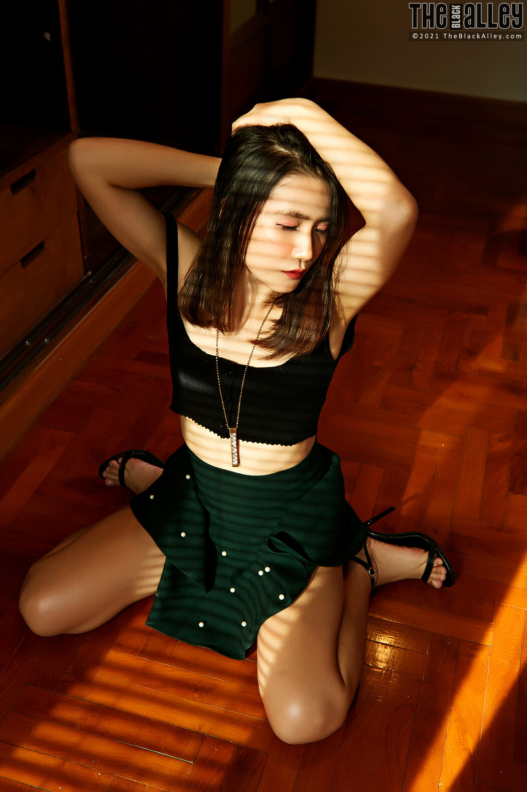 Chia Ling The Black Alley Photobook Set.41