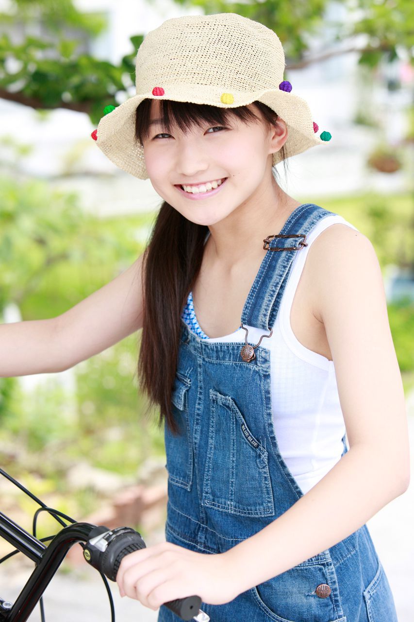 Riho Sayashi Riho Sayashi [Hello! Project Digital Books] Vol.93