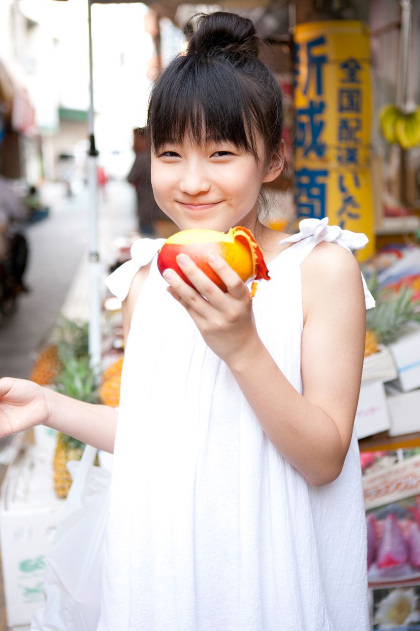 Riho Sayashi Riho Sayashi [Hello! Project Digital Books] Vol.93