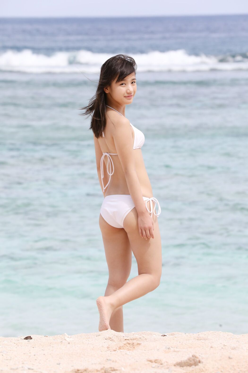 Reina Yokoyama [Hello! Project Digital Books] No.186