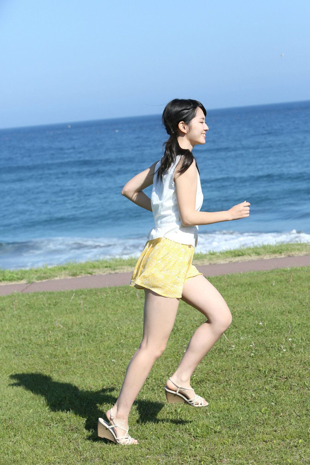 Suzuki Airi Airi Suzuki [Hello! Project Digital Books] Vol.115