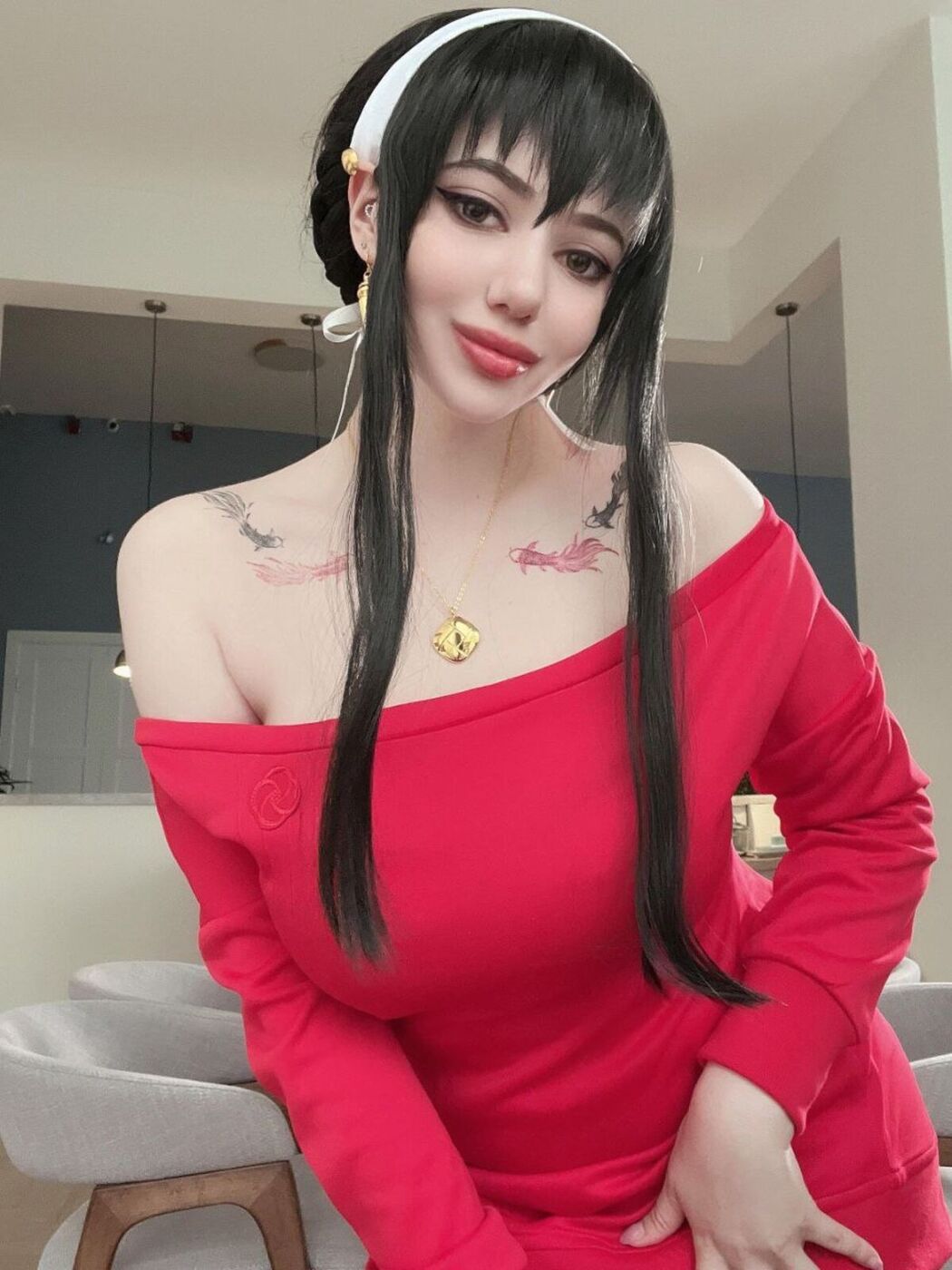 Coser@Alina Becker – Yor Forger Red Sweater