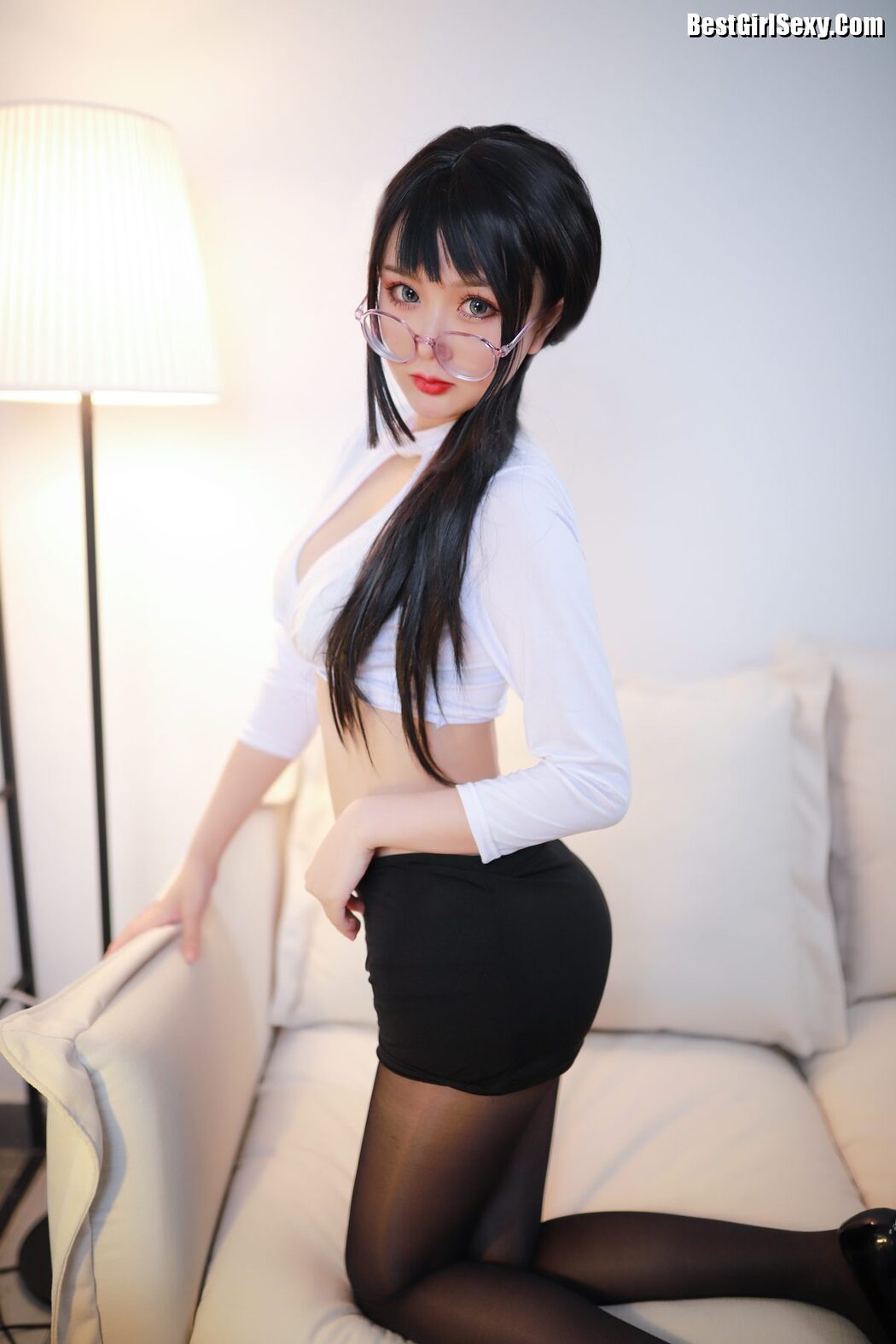 Coser@您的蛋蛋 – OL黑丝